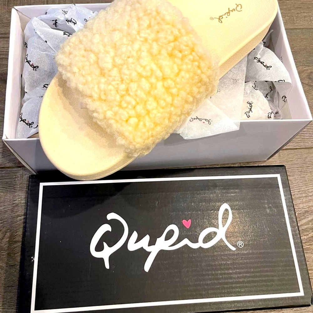 Qupid Faux Fur Teddy Slippers